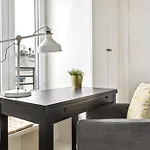 Bright Top Floor Studio Near Pere Lachaise