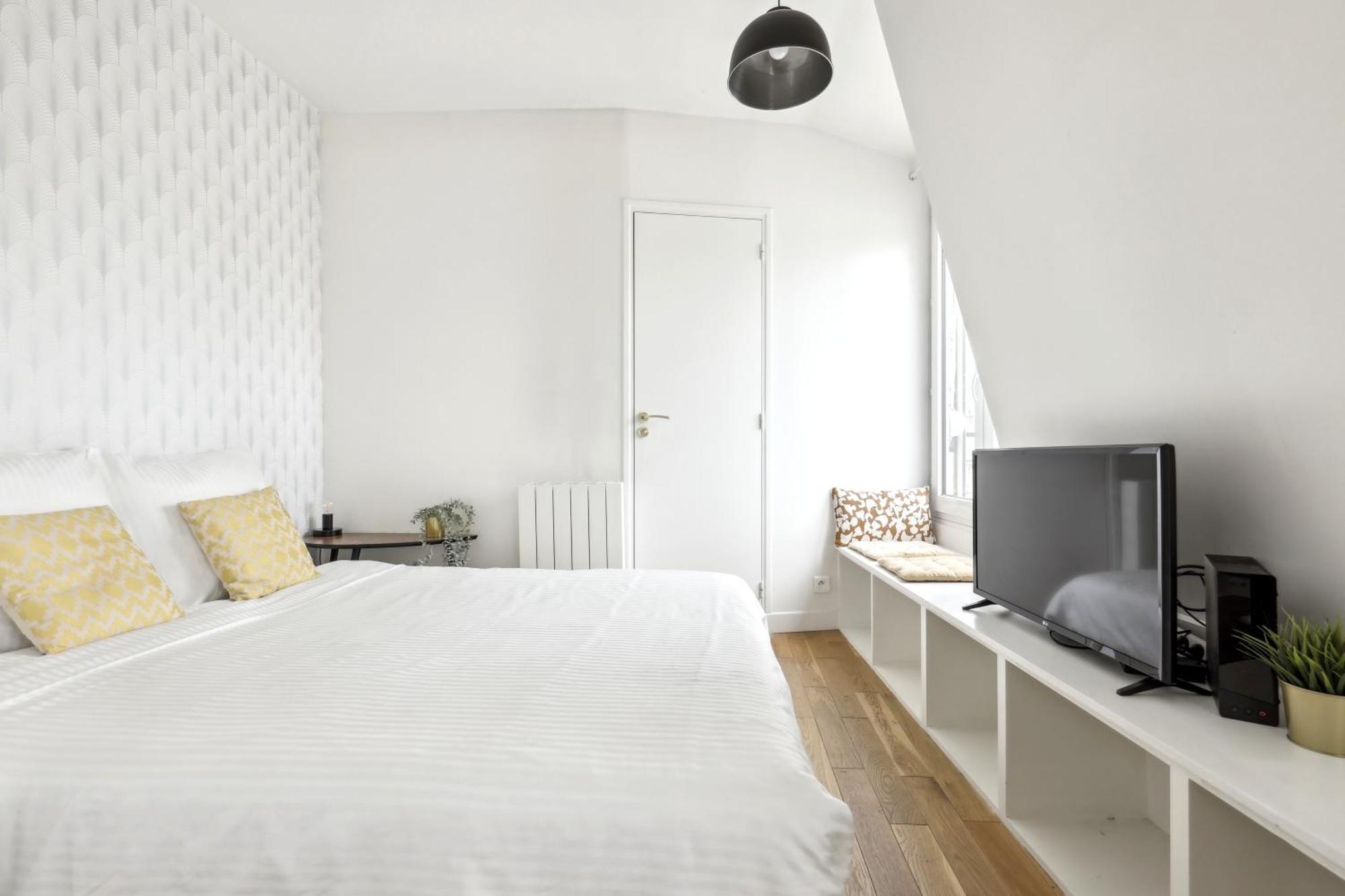 Appartement Bright Floor Near Pere Lachaise Parijs